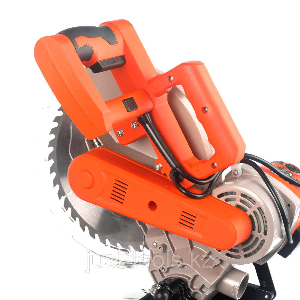 PATRIOT Пила торцовочная PATRIOT MS 253, мощность 1600Вт, пильный диск 255 мм.