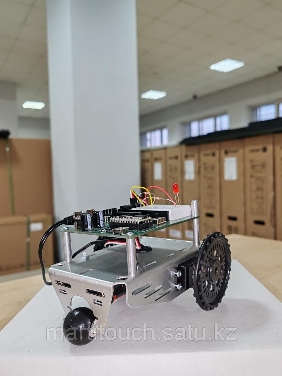 BOE-BOT Робот