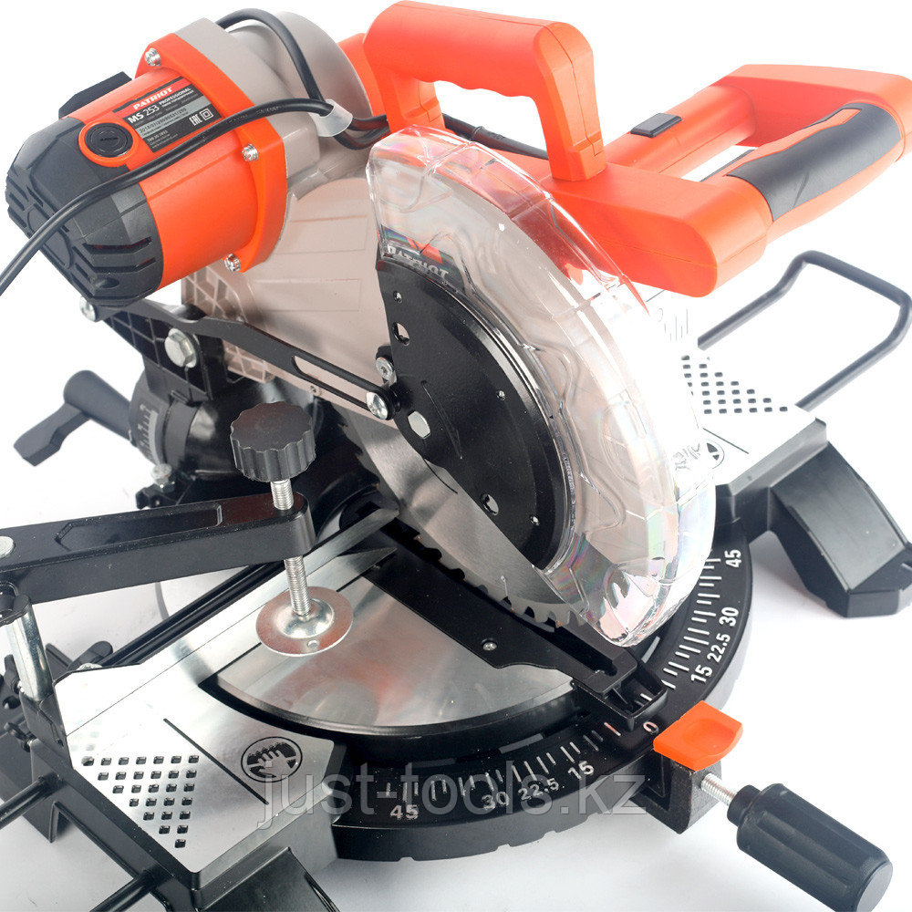 PATRIOT Пила торцовочная PATRIOT MS 253, мощность 1600Вт, пильный диск 255 мм.