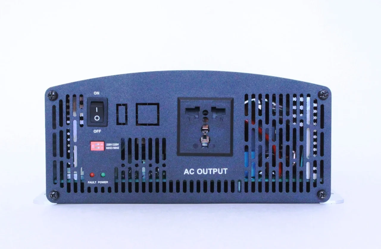 Инвертор EPEVER (EPSOLAR) IP1500-12 (1500 Вт, 12В, чистый синус)