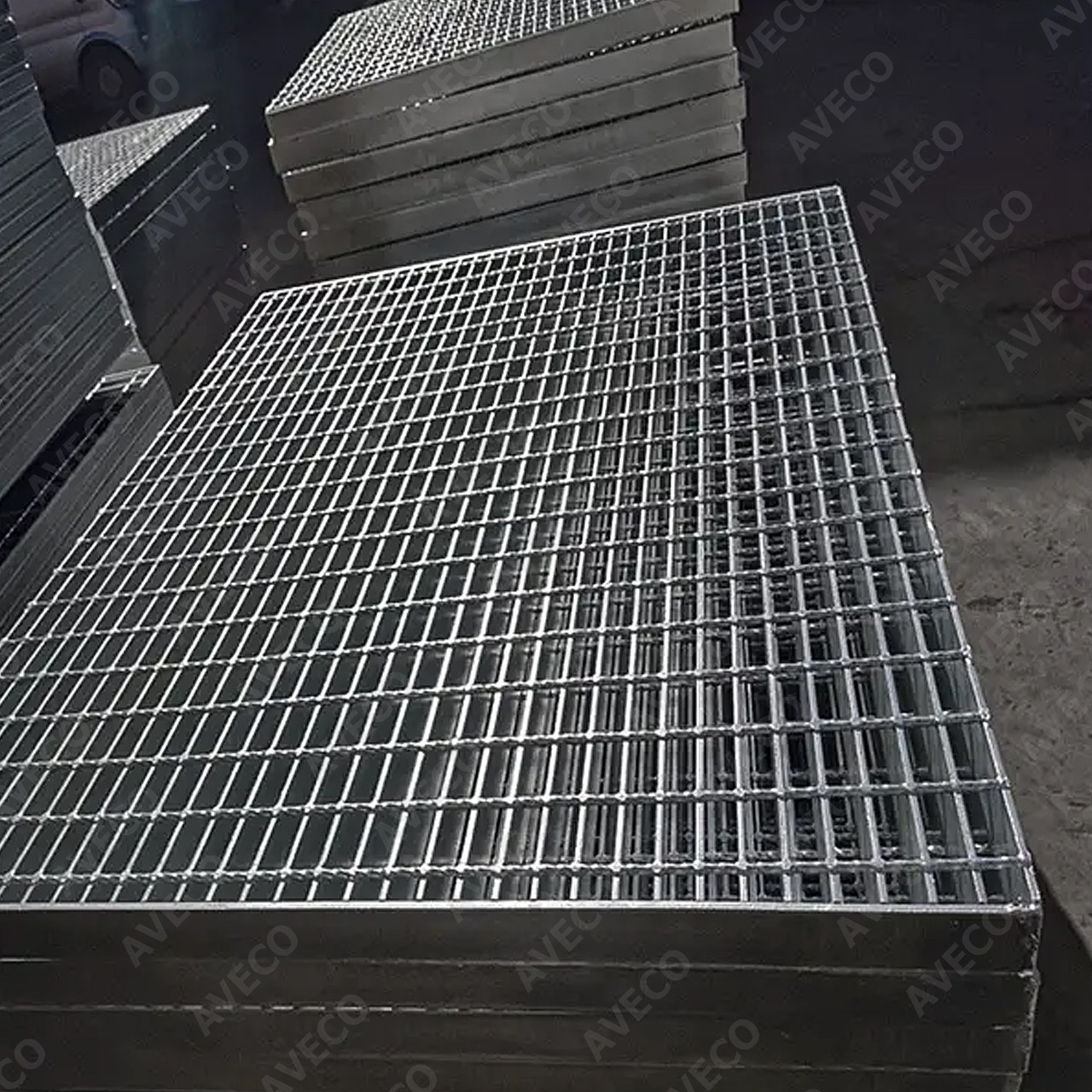 Сварной решетчатый настил оцинкованный SP 2000х1000/62х132/60х4 мм Тип D