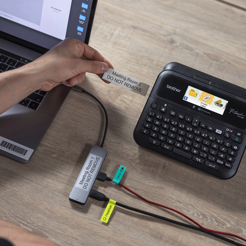 Brother PT-D610BTVP маркиратор с Bluetooth и кейсом, для электриков, инженеров и офиса