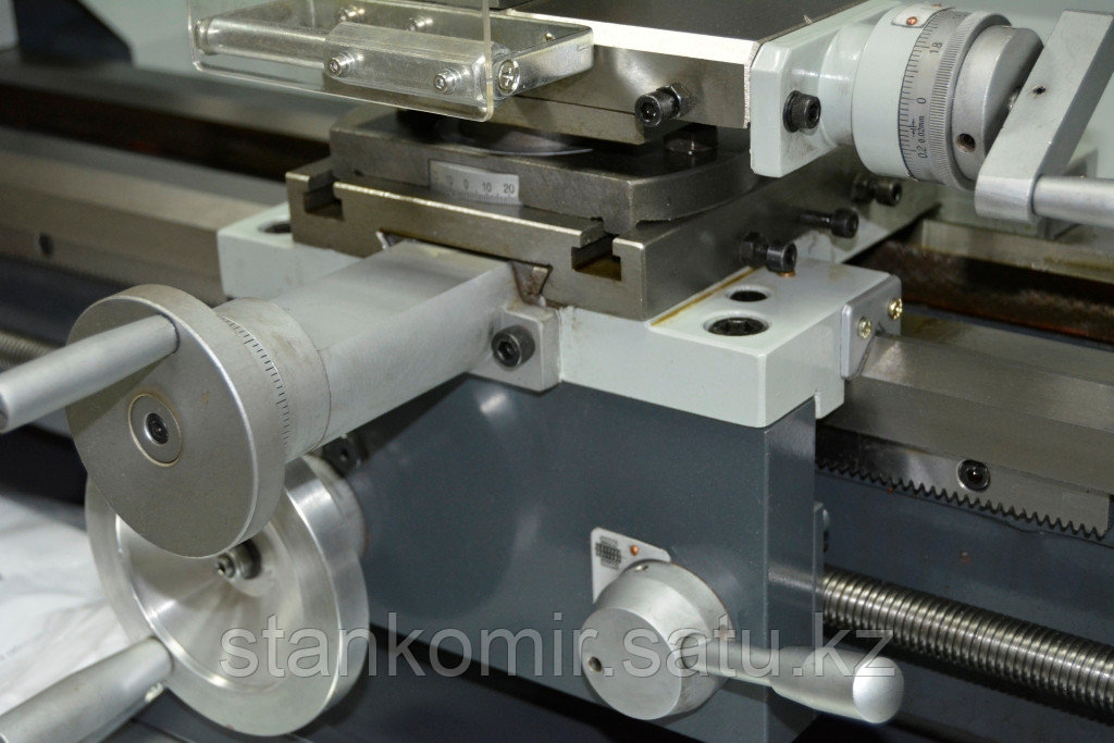 Токарный станок Metalmaster MML 2870 (MML 280x700 Turner)
