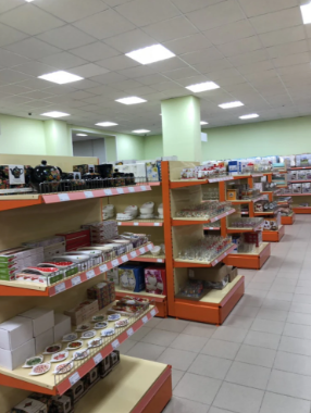 Островной стеллаж средний