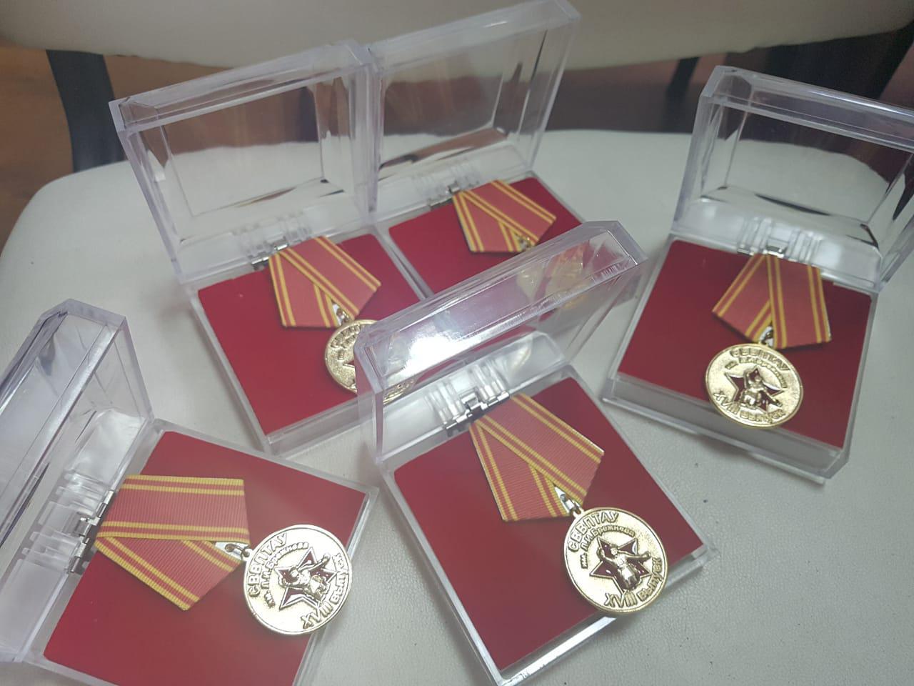 Коробочки для медалей по индивидуальному заказу