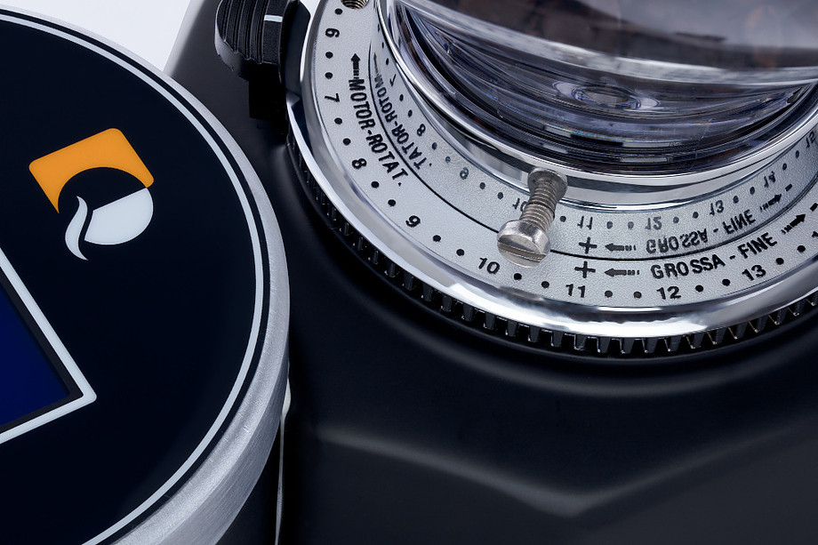 Кофемолка QUAMAR M80 E ELETTRONICO черная матовая