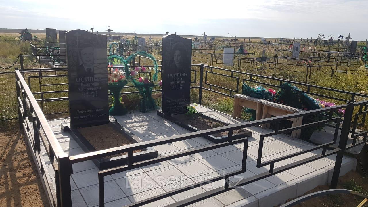 Укладка тротуарной плитки на могилу