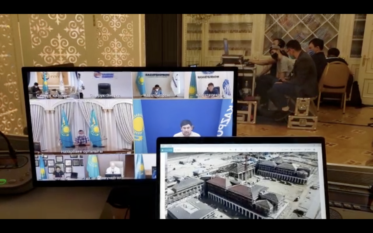 Организация видеотрансляций и телемостов (онлайн-мероприятия и видеоконференции) с синхронным переводом