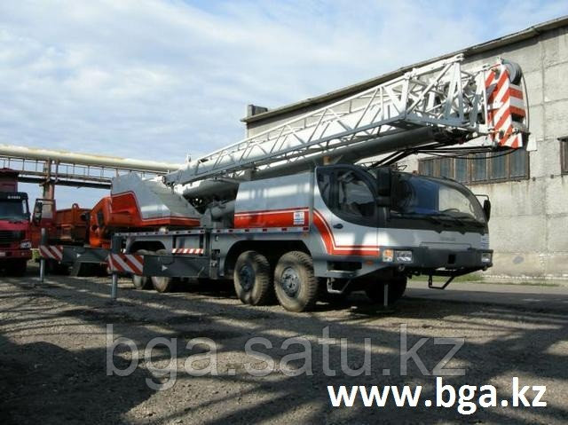 Автокраны ZOOMLION (QY50V531.2),50 тонн,5 секции,джойстик