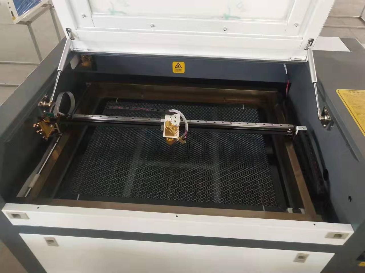 Лазерное оборудование LC9060, CO2