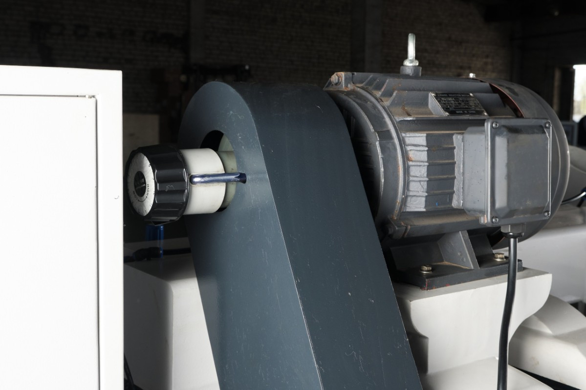 Четырехсторонний станок DELTAMACHINERY FOUR SIDE DW-520H