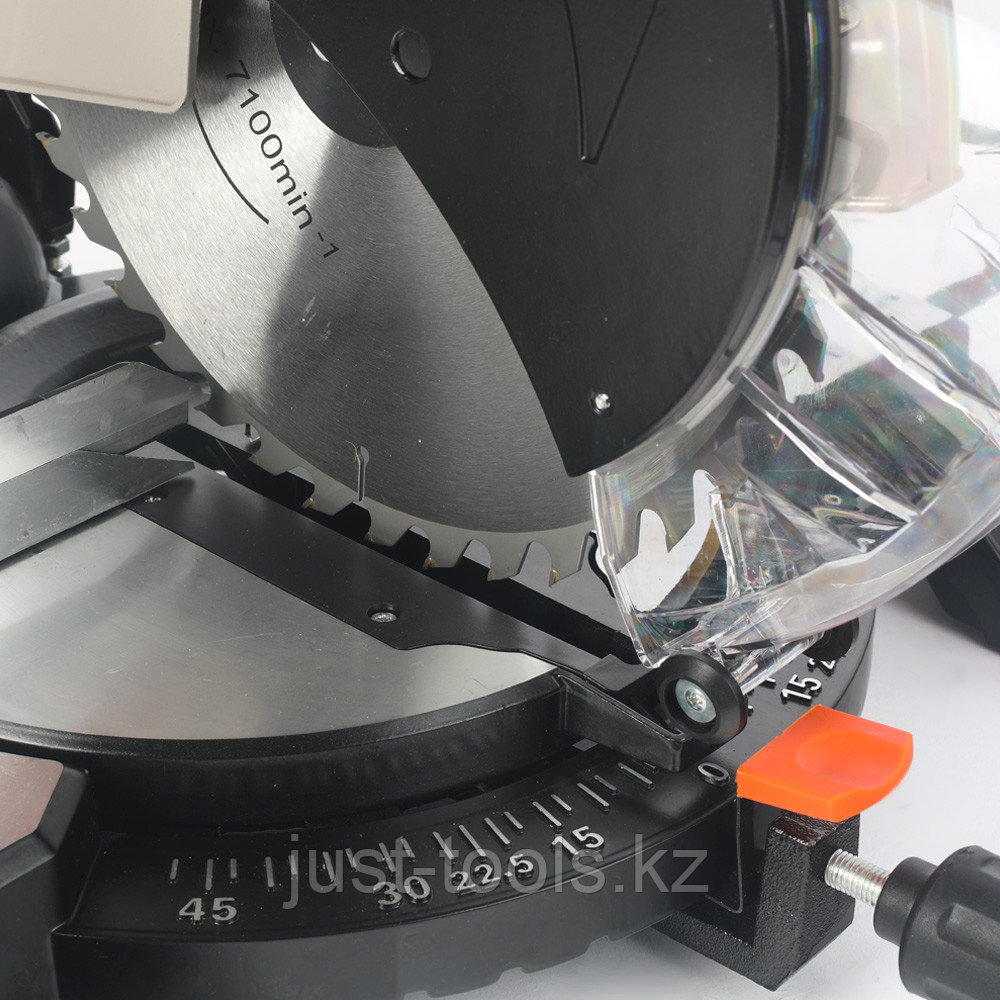 PATRIOT Пила торцовочная PATRIOT MS 303, мощность 1700Вт, пильный диск 305 мм.