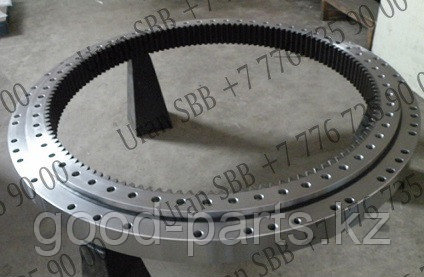 Опорно-поворотный круг Hyundai R220LC, 81Q6-01050.