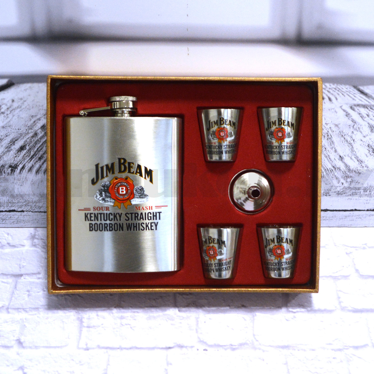 Мужской набор Jim Beam (фляга 240 мл (8oz) 4 рюмки воронка) в подарочной коробке 900