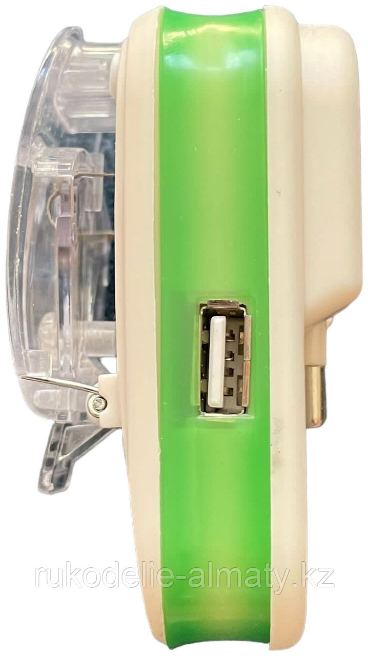 USB UNIVERSAL CHARGER зеленый