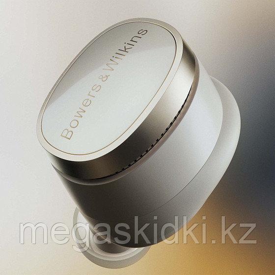 Беспроводные наушники BOWERS & WILKINS Pi8 Белый