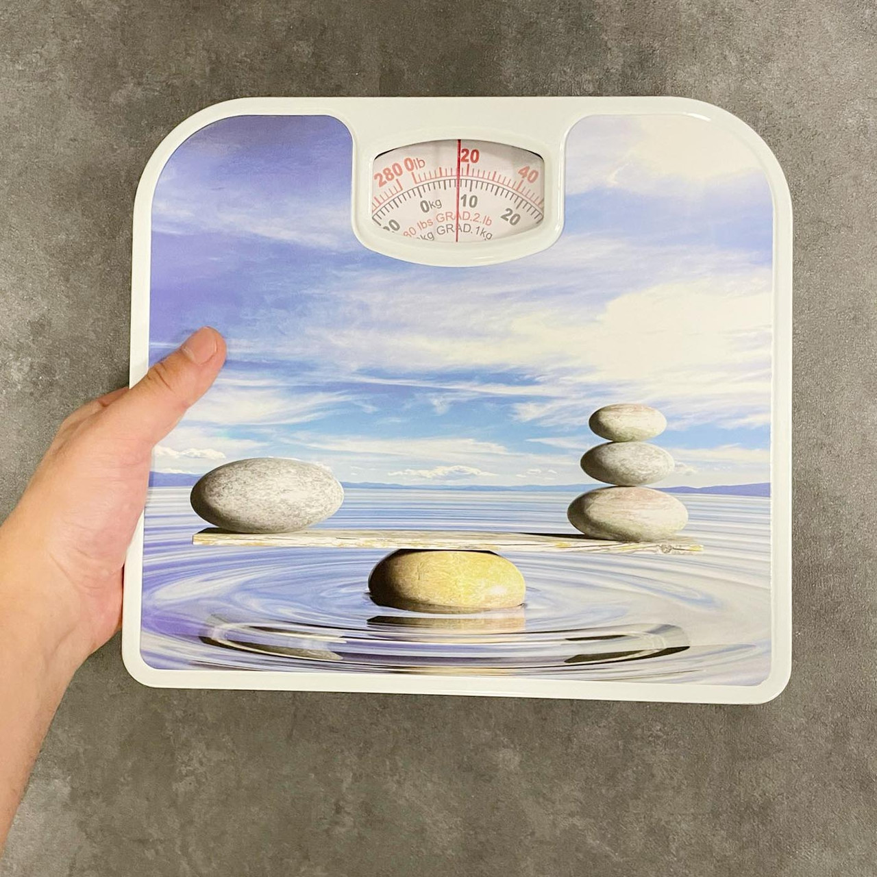 Механические напольные весы до 120 кг Health scale принт камни