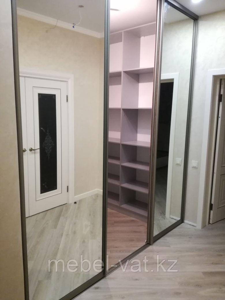 Изготовление гардеробных комнат на заказ
