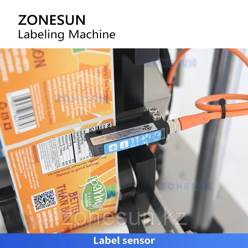 Автоматическая этикетировочная машина для плоских поверхностей ZONESUN ZS-TB150R