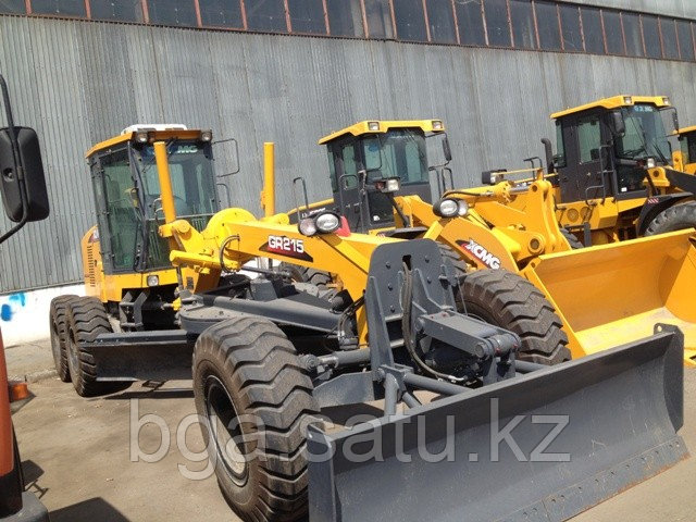 АВТОГРЕЙДЕР XCMG GR215
