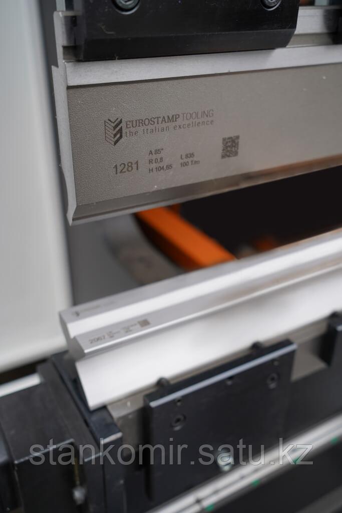 Вертикальный листогибочный пресс Vartek BasicForm 3100x220 с ЧПУ NexT 1.0 (Step Automation SA10)