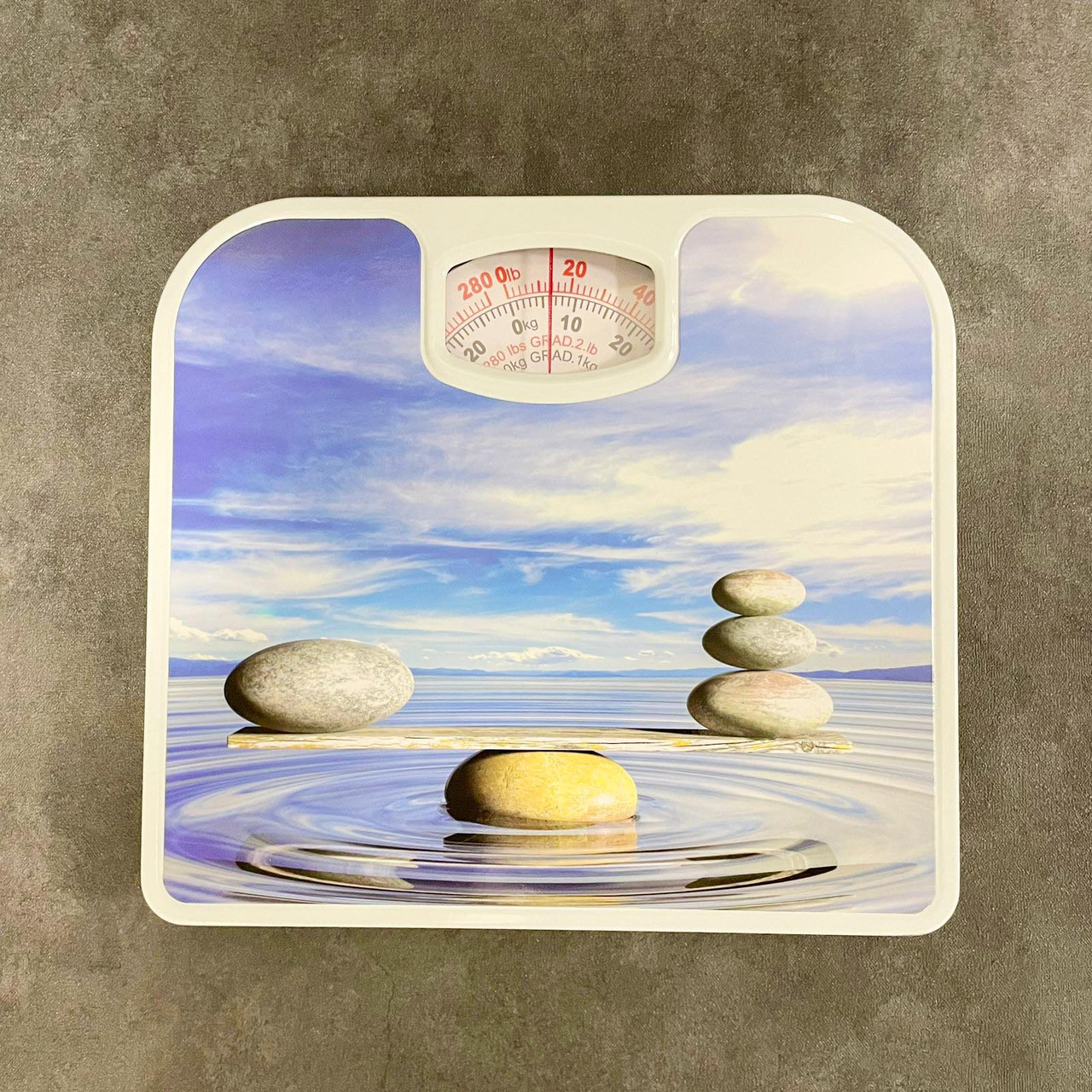 Механические напольные весы до 120 кг Health scale принт камни