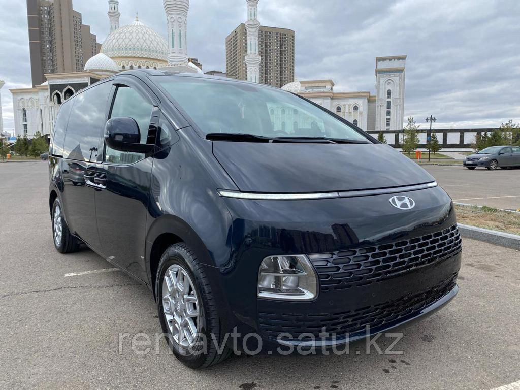 Доставка и развозка персонала на минивэне Hyundai Staria в Астане