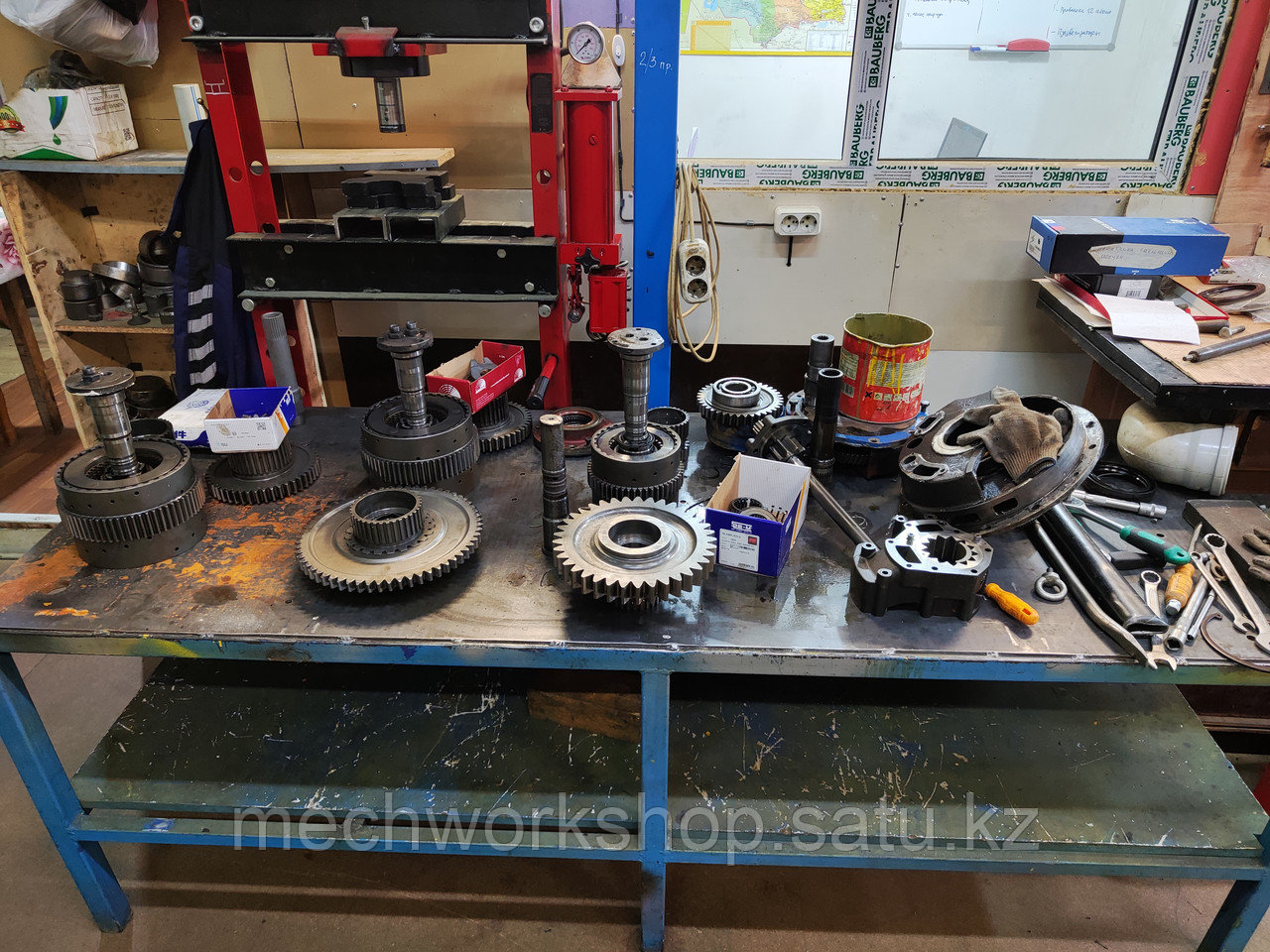 Ремонт КПП спецтехники погрузчиков, автогрейдеров типа ZF-4WG180, ZF-4WG65, XCMG, SDLG, XGMA, LIUGONG,