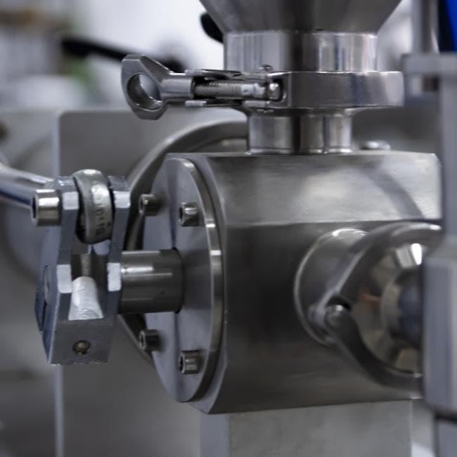 Дозатор поршневой для жидкости Hualian Machinery PPF-50T