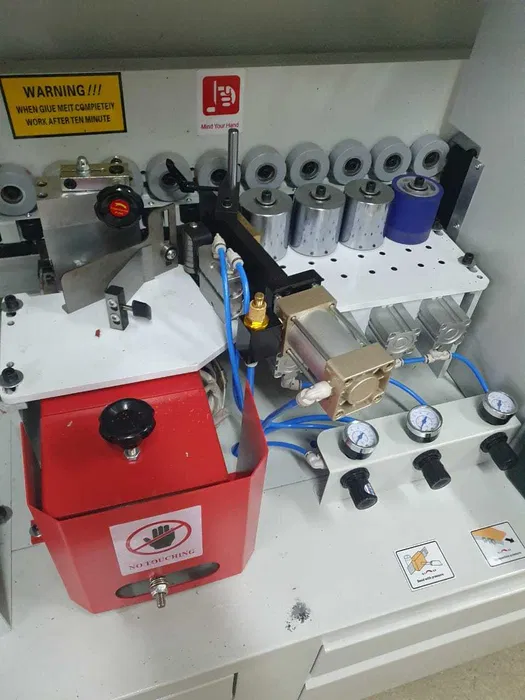 Кромко-закаточный станок с прифуговкой Minimaxme MD 515-5Y