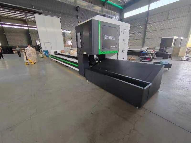 UMPROTECH Труборез (6000W Raycus)