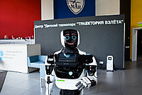 Робот V.4 Образование Комплектация 12