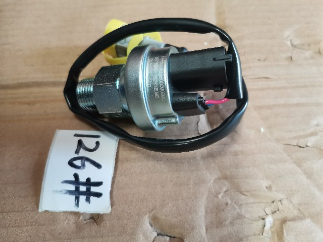 ДАТЧИК ДАВЛЕНИЯ МАСЛА WP12 E4,5 F3000/X3000 С ПРОВОДОМ (612600090920)