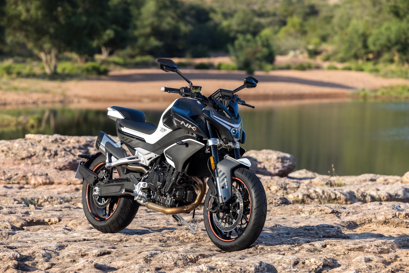 Мотоцикл CF Moto 800NK ABS черный