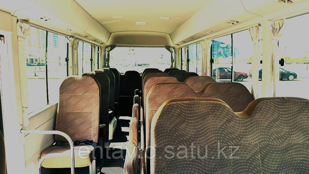 Доставка и развозка персонала на автобусе Toyota Coaster 22 места в Астане