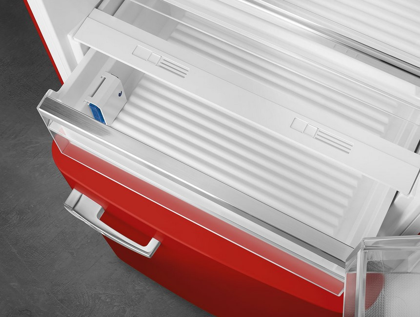 Холодильник Smeg FAB38RRD5