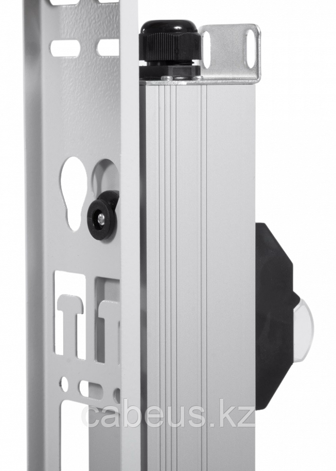 Блок силовых розеток Rem Rem-MC, IEC 60309 C13 х 36, IEC 60320 С19 х 6, вход IEC 320 309 3PN, шнур 3 м,