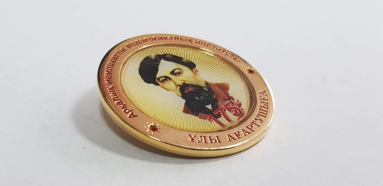 Изготовление значков по индивидуальному заказу