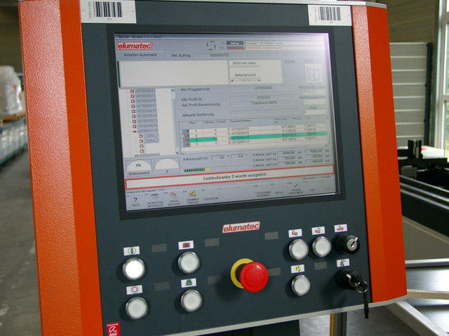 Обрабатывающий центр Elumatec SBZ 140